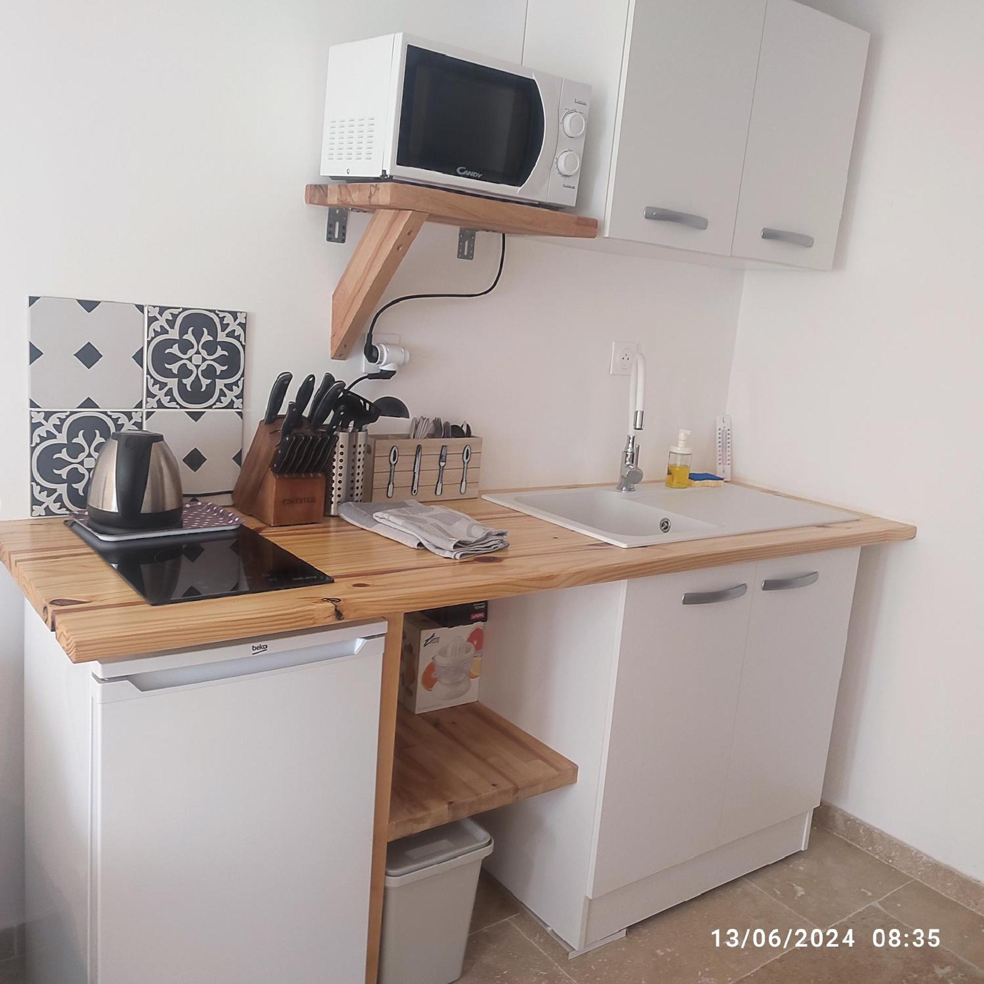 Logement Le Gabian Ampus 外观 照片