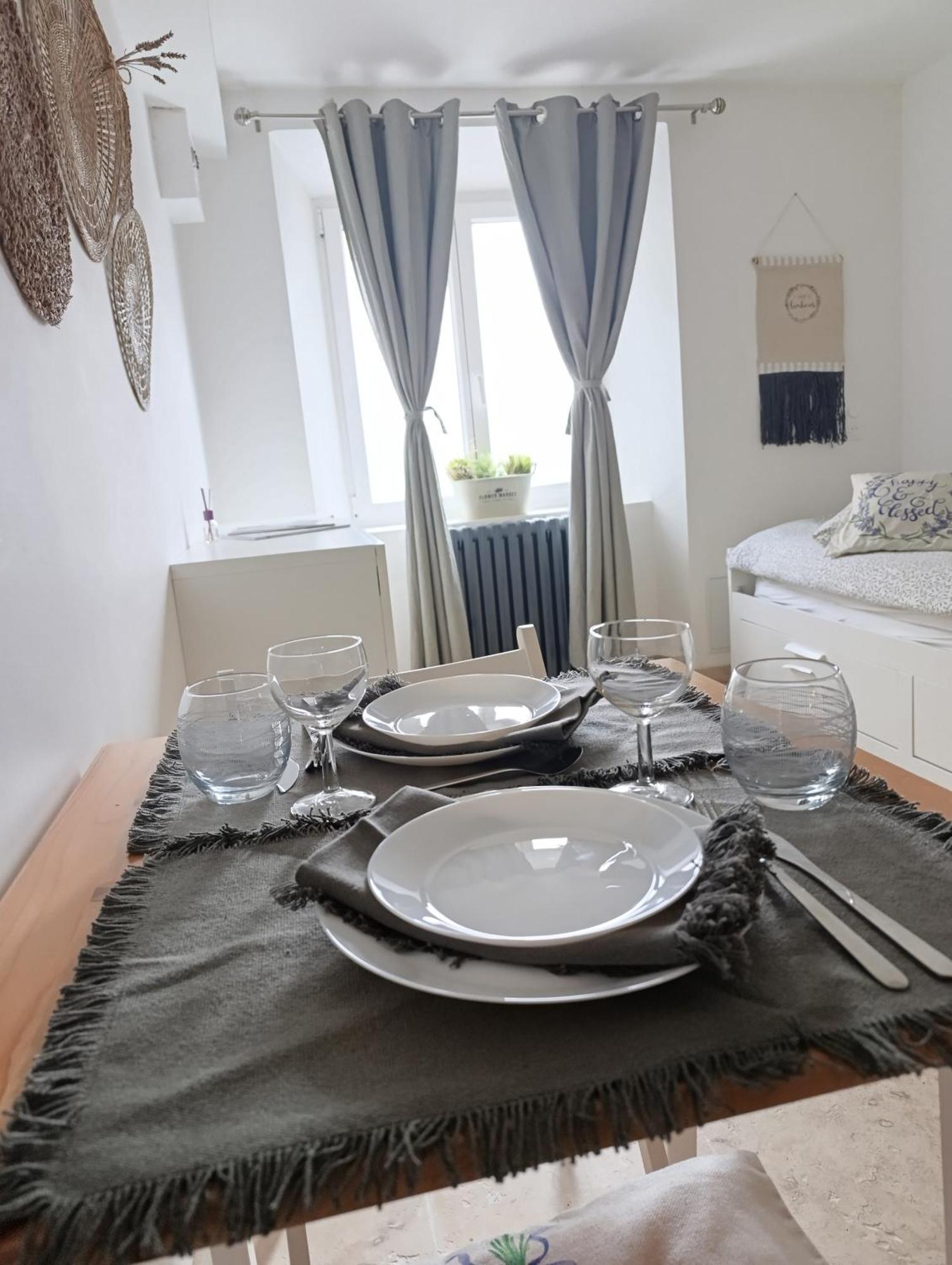 Logement Le Gabian Ampus 外观 照片